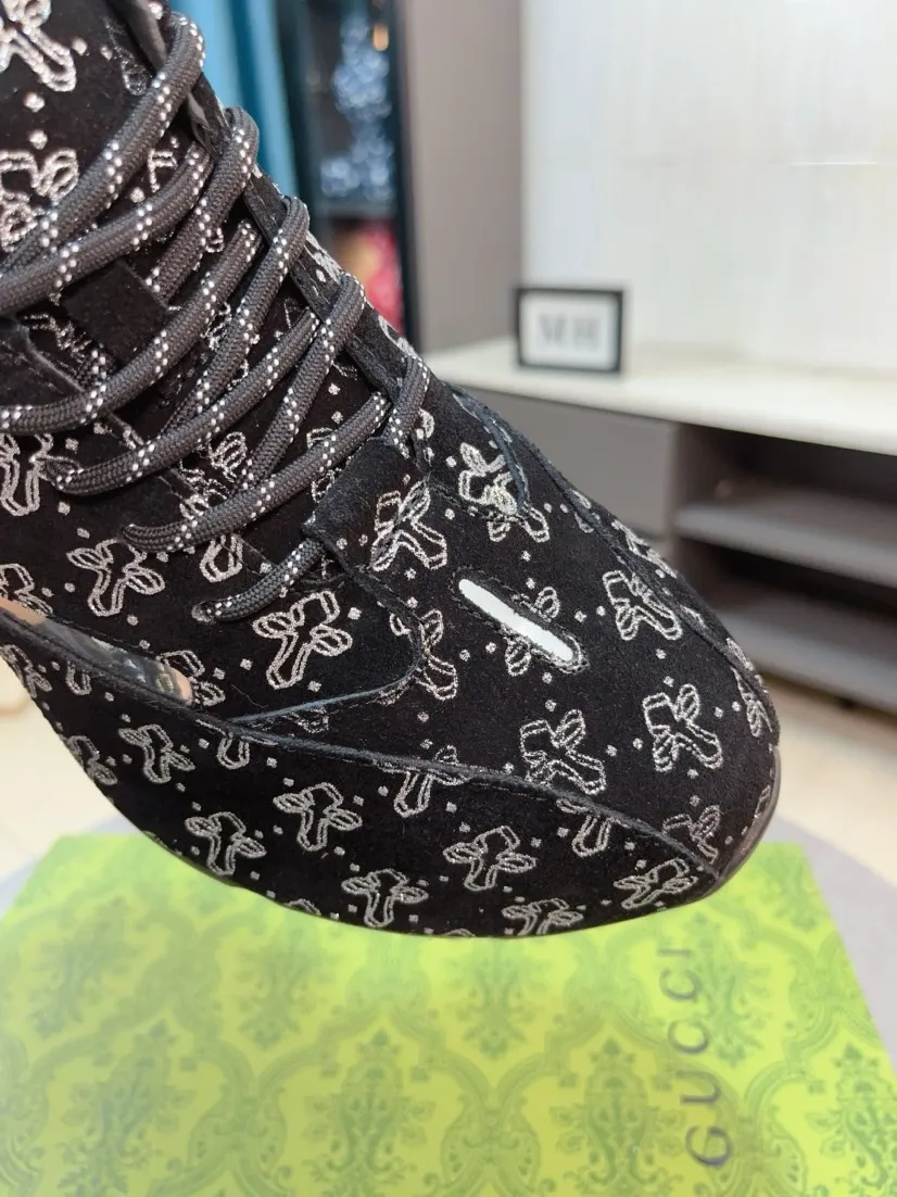 Men's shoes 💰560🌹🌹【GUCCI】pop-top casual sneakers with daddy outsole, breathable and comfortable, easy to walk, a versatile style for trendy men, upper with cowhide edged outsole design➕genuine leather lining➕Gucci's popular original outsole, sports and running style, super comfortable. Code number 38-44